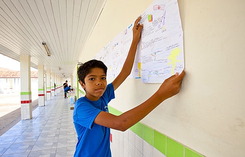 Escola estadual de Palhoça é vandalizada durante a madrugada