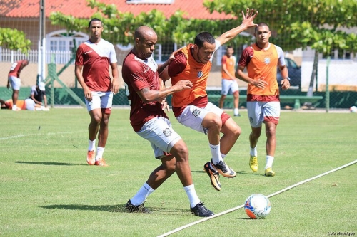 Com Lesão Muscular Leve Marcos Assunção Faz Tratamento Intensivo Para Jogar Domingo 6722