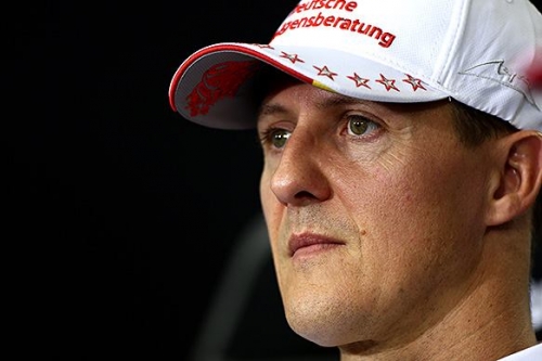 Michael Schumacher acorda do coma após acidente e deixa hospital na