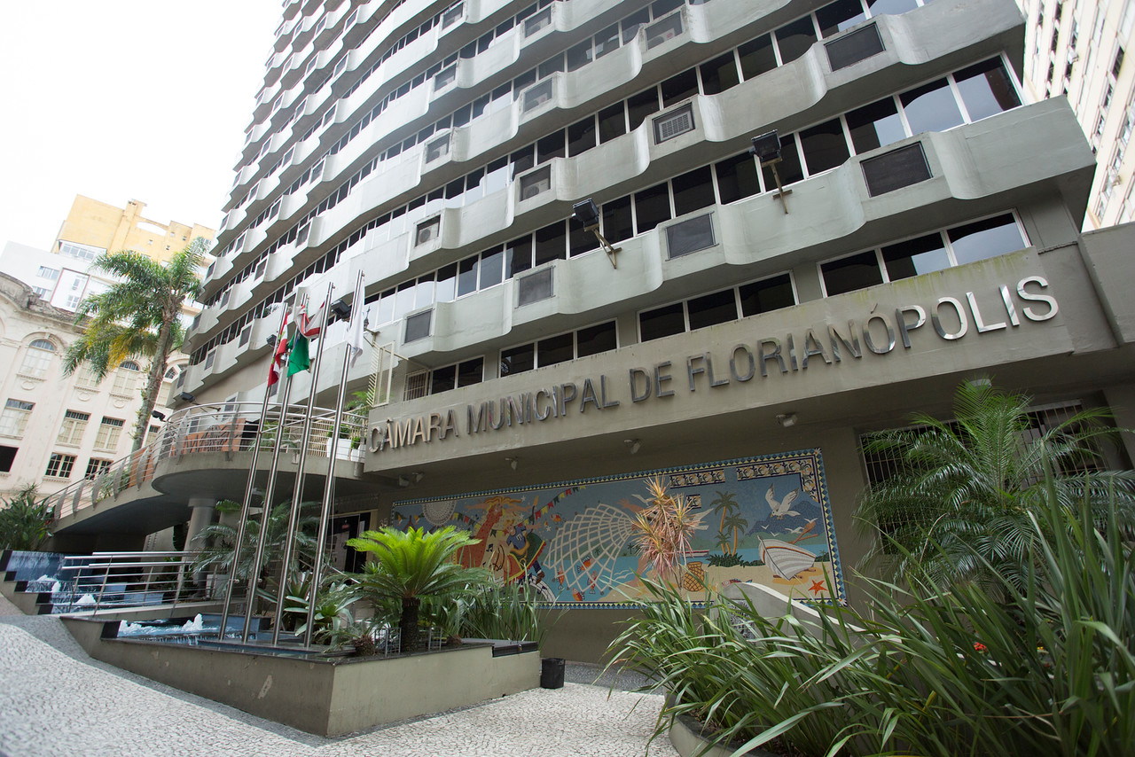 Fachada da Câmara Municipal de Florianópolis 