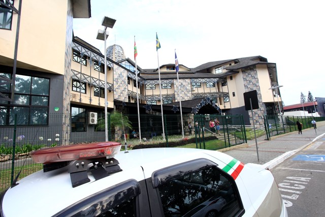 Fim do recesso nas Comarcas e acesso só com comprovante de vacinação ou teste