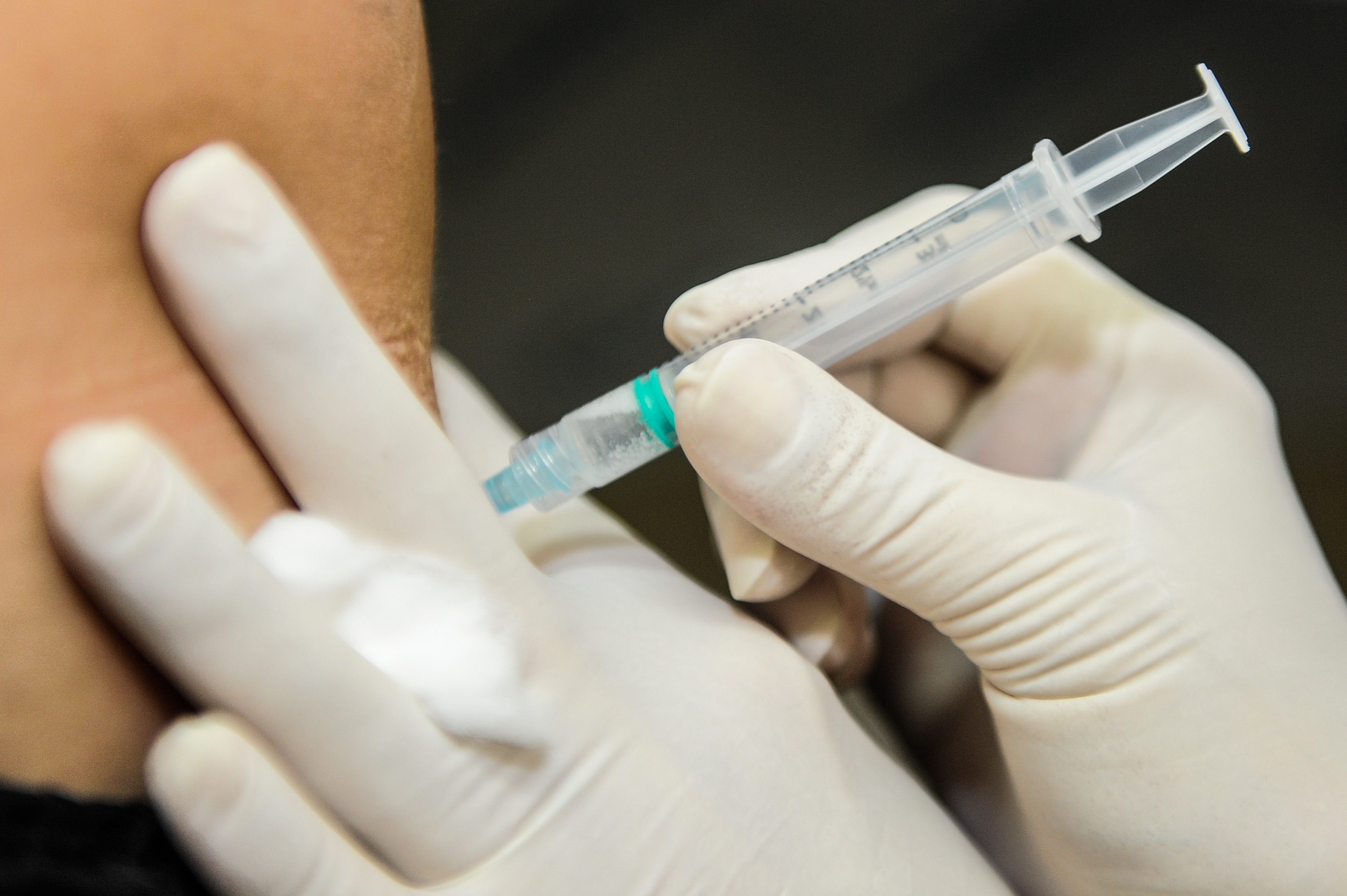 Vacina bivalente para Covid-19 está disponível para públicos prioritários