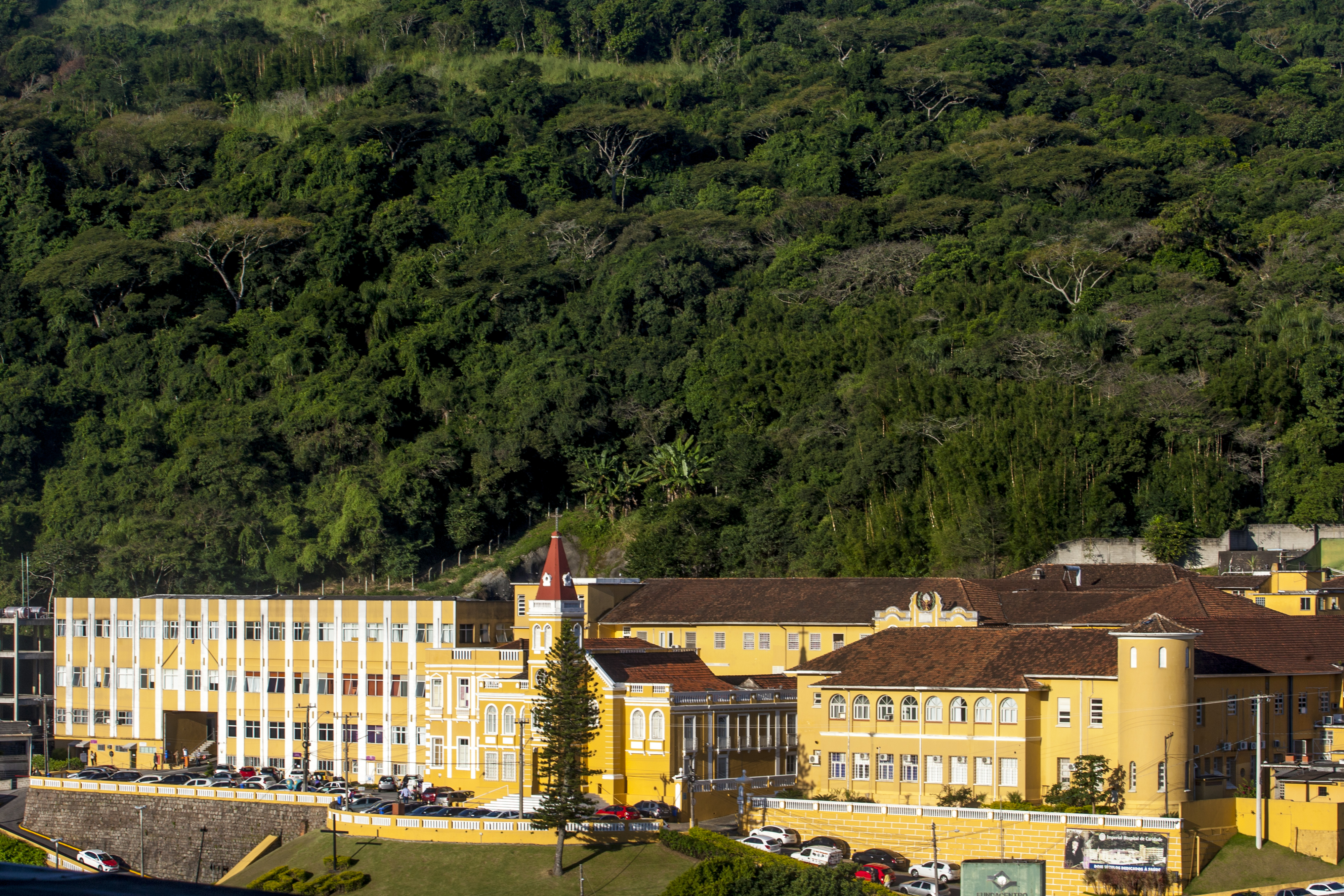 Com dívida de R$ 20 mi, Hospital de Caridade suspende atendimento a novos pacientes do SUS