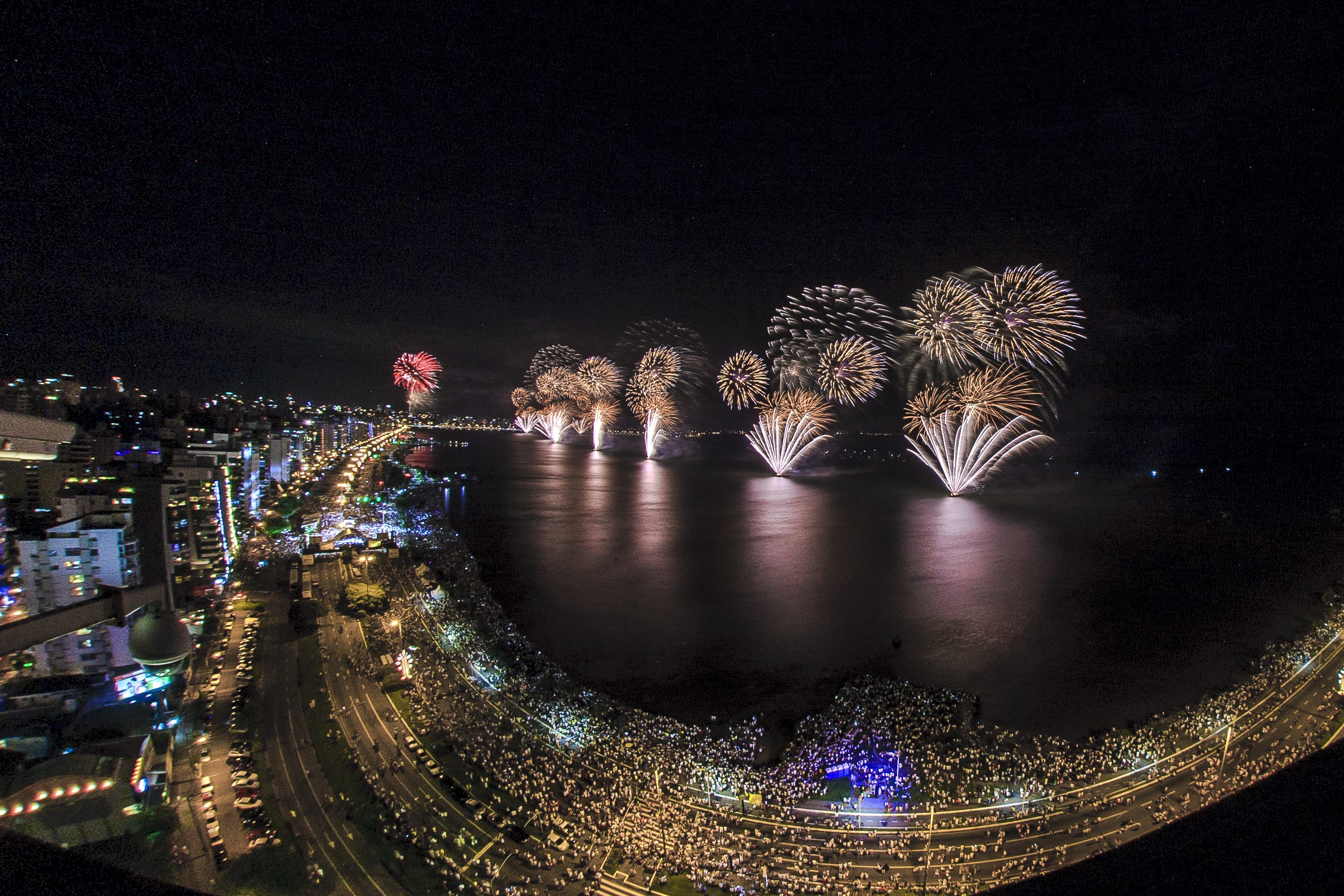Cancelamento de show de fogos de Florianópolis aumenta dúvidas sobre o Carnaval