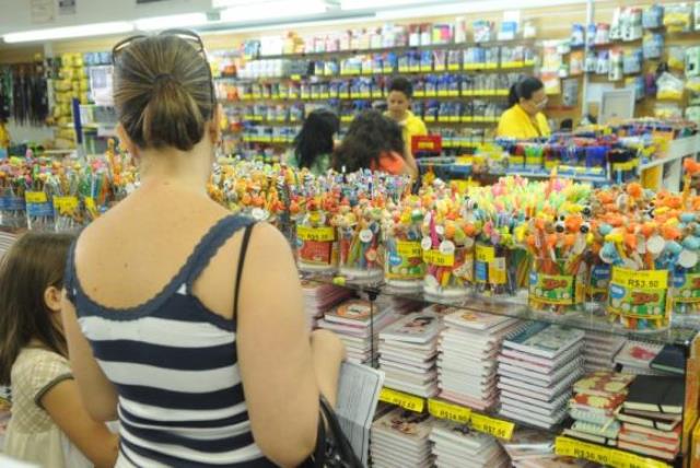 Material escolar em 2024: como economizar nas compras