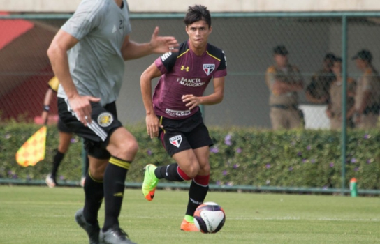 Luiz Araújo treina pela primeira vez como jogador do Flamengo