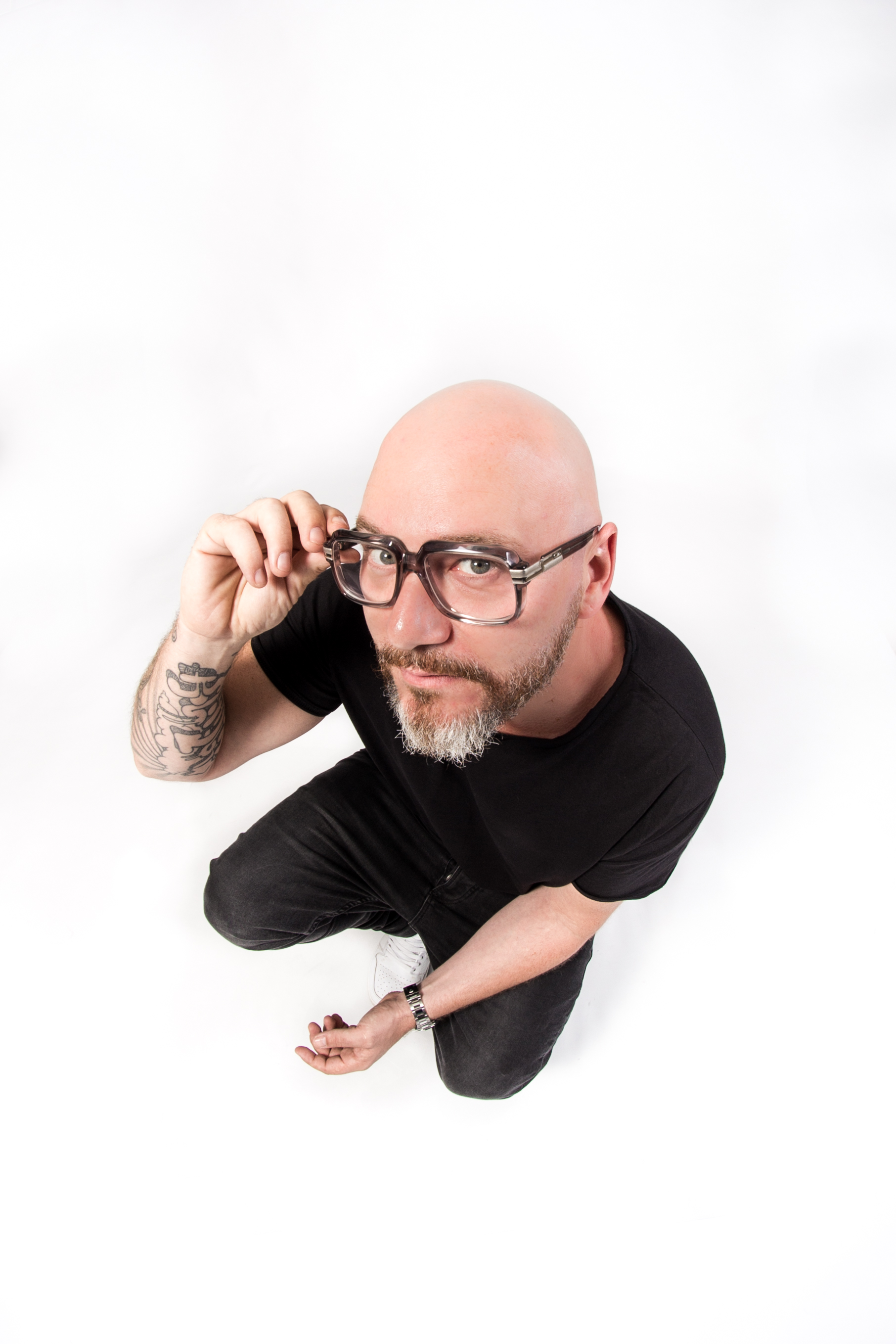 DJ Kolombo &eacute; uma das atra&ccedil;&otilde;es confirmadas para janeiro no Warung, club de m&uacute;sica eletr&ocirc;nica localizado em Itaja&iacute; – Foto: Divulga&ccedil;&atilde;o/ND