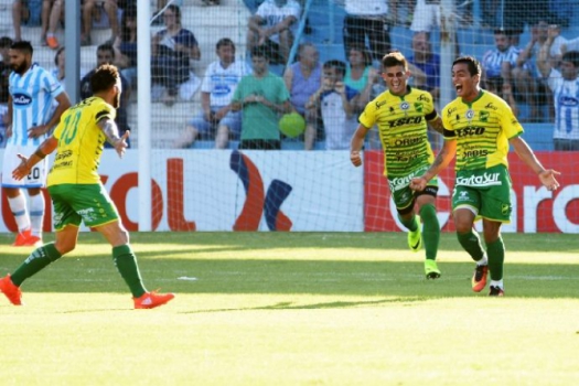 Defensa Y Justicia, rival do Flamengo, já criou problemas ao Palmeiras