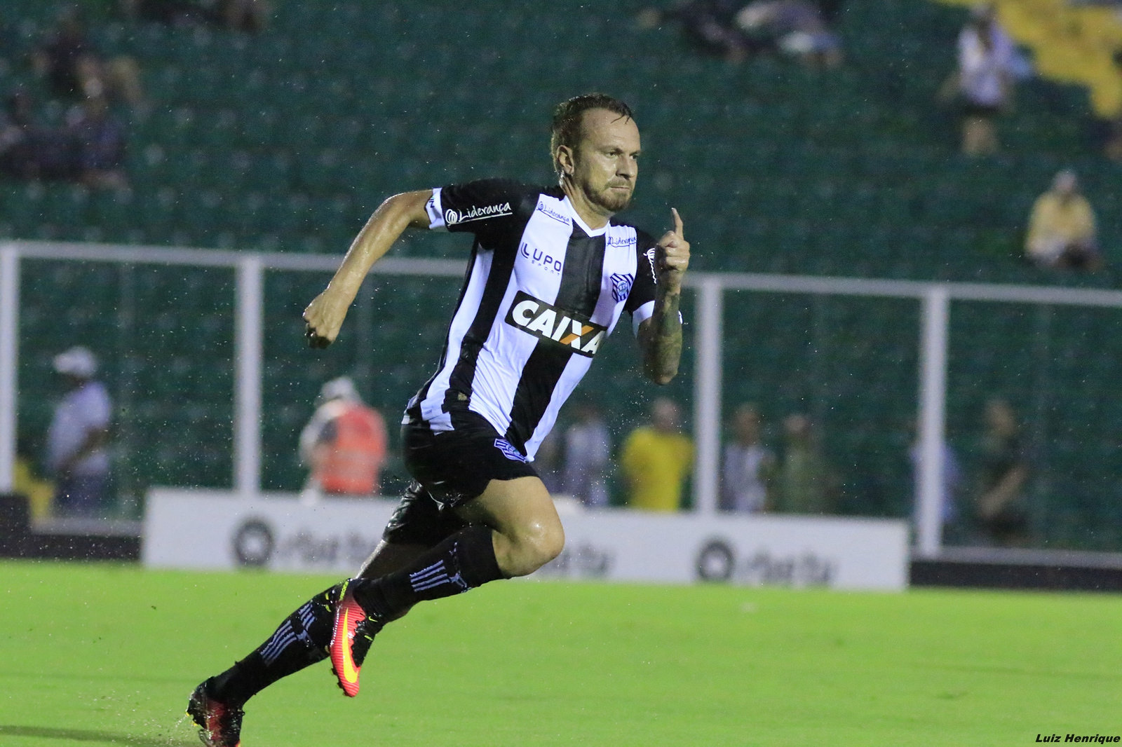 Zé Love em tempos de Figueirense