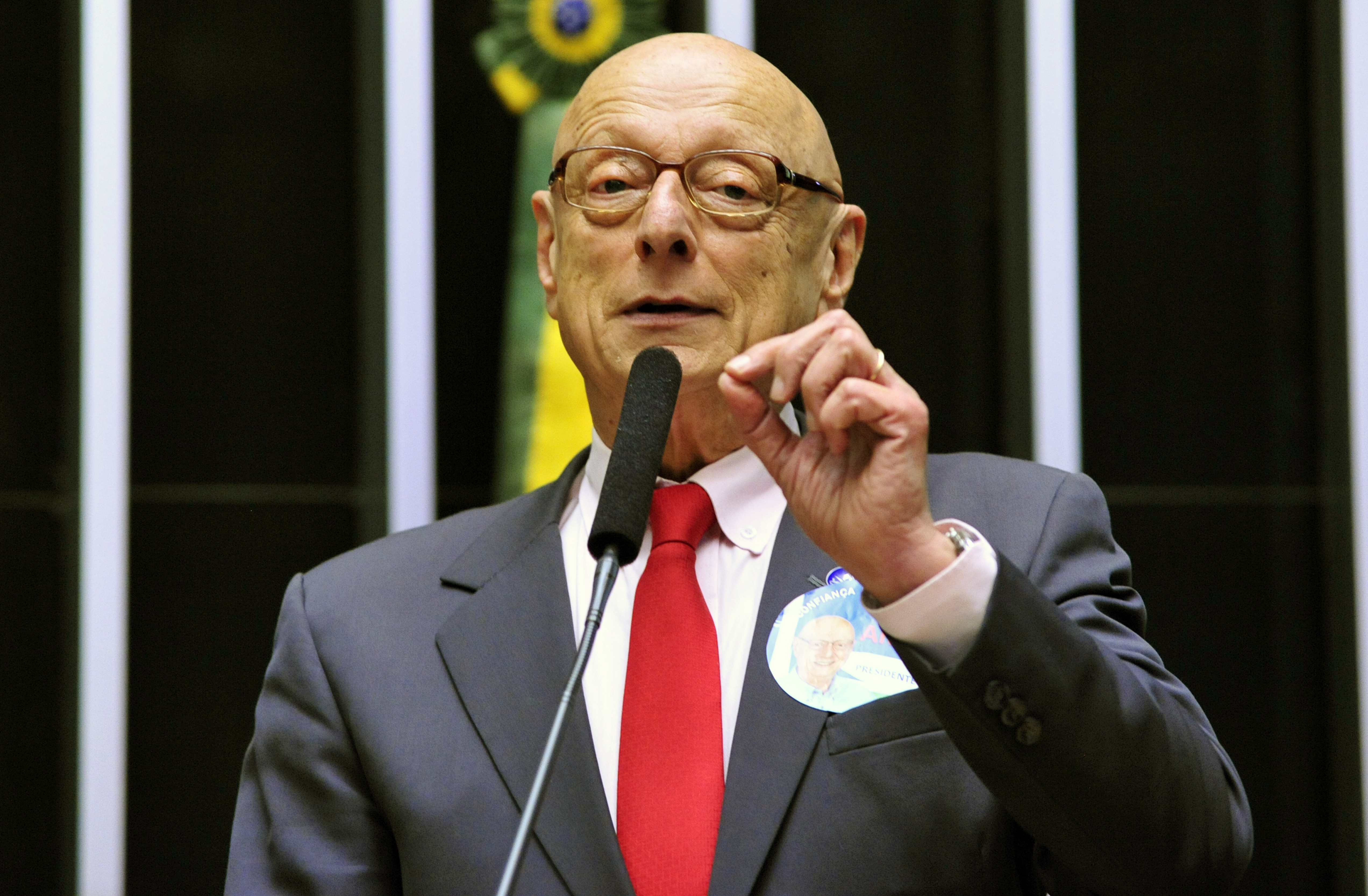 Em vídeo, senador comenta decisão do STF e lembra que CPI da Lava Toga está na fila