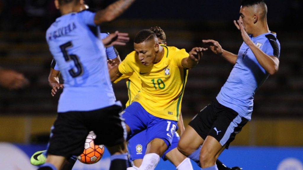 Não é Pelé... Qual o maior artilheiro do duelo entre a Seleção Brasileira e o Uruguai?