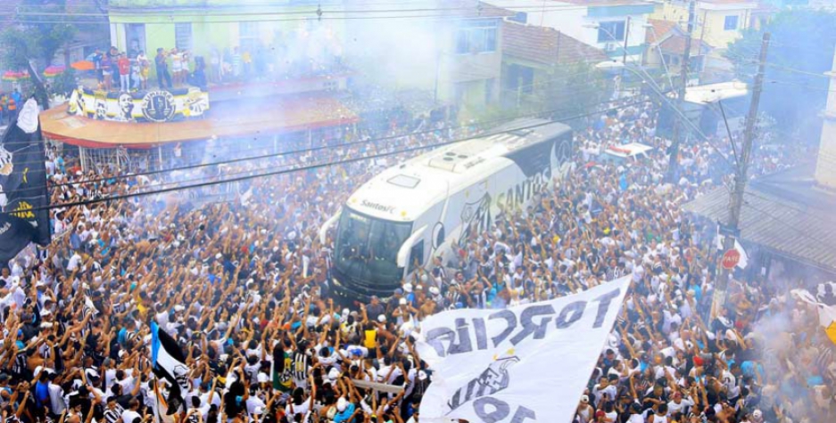 Santistas preparam 'corredor de fogo' para primeiro jogo em casa