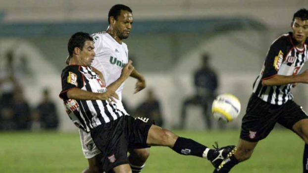 Em 2005, o Paulista segurou empate contra o Fluminense na final da Copa do Brasil e foi campe&atilde;o – Foto: Foto de Nelson Almeida/Lancepress!