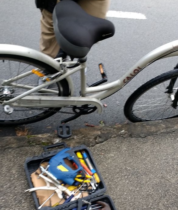 O homem confessou o roubo da bicicleta, das ferramentas e também de uma lavadora de alta pressão - Polícia Militar/Divulgação/ND