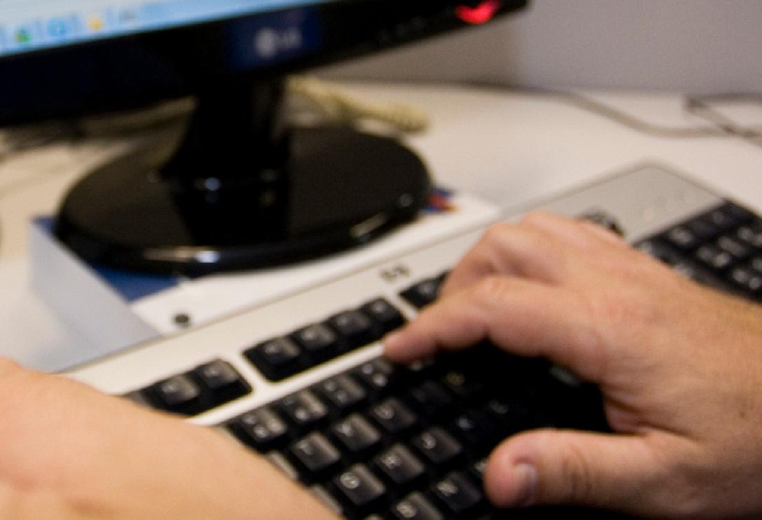 Mais da metade dos consumidores conectados já fizeram compras pela internet, diz pesquisa