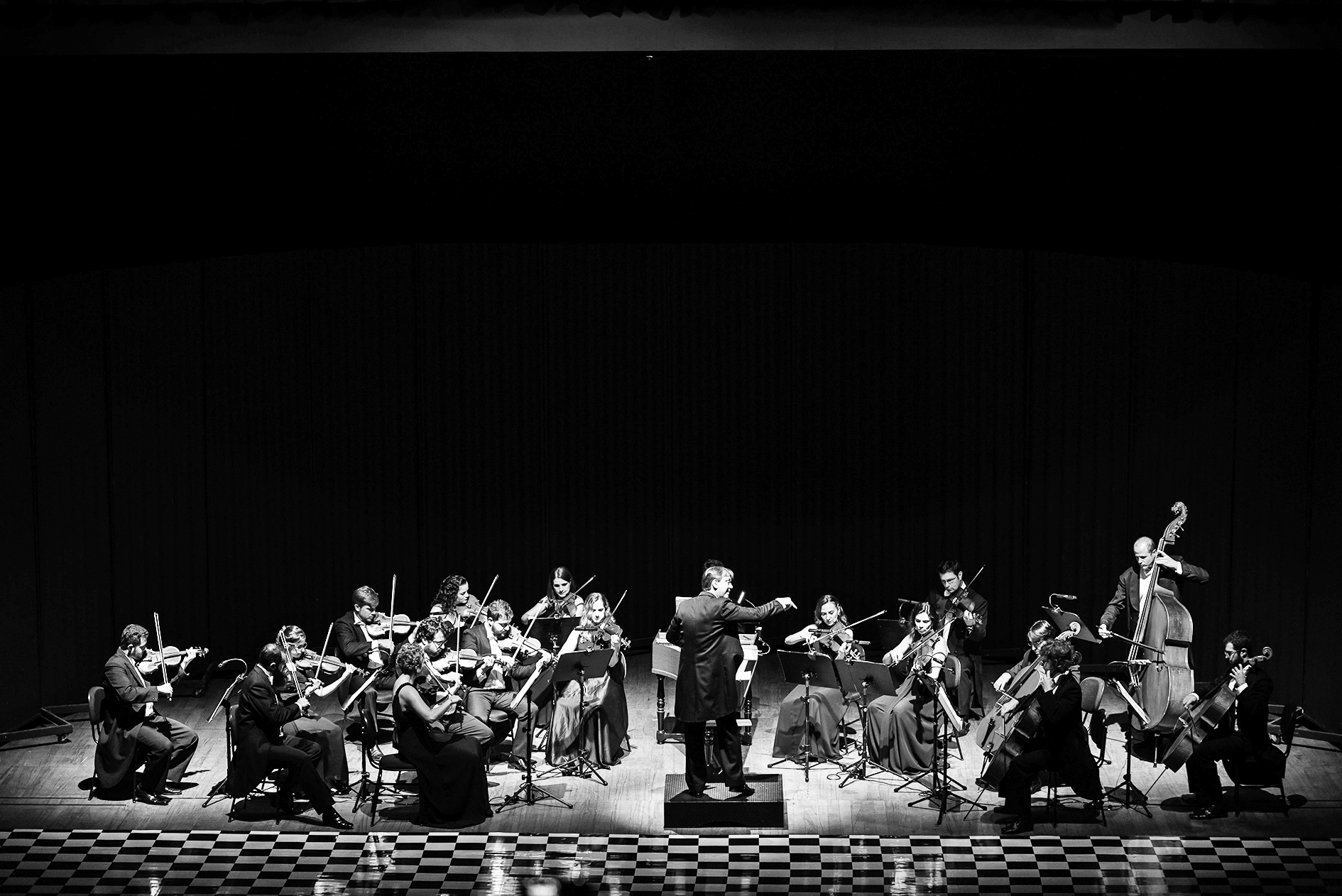Camerata Florian&oacute;polis celebra os 30 anos com raro espet&aacute;culo “A 9&ordf; Sinfonia de Beethoven”, em 7 de mar&ccedil;o no Teatro Ademir Rosa – Foto: T&oacute;ia Oliveira/Sobretons Fotografia/Divulga&ccedil;&atilde;o/ND