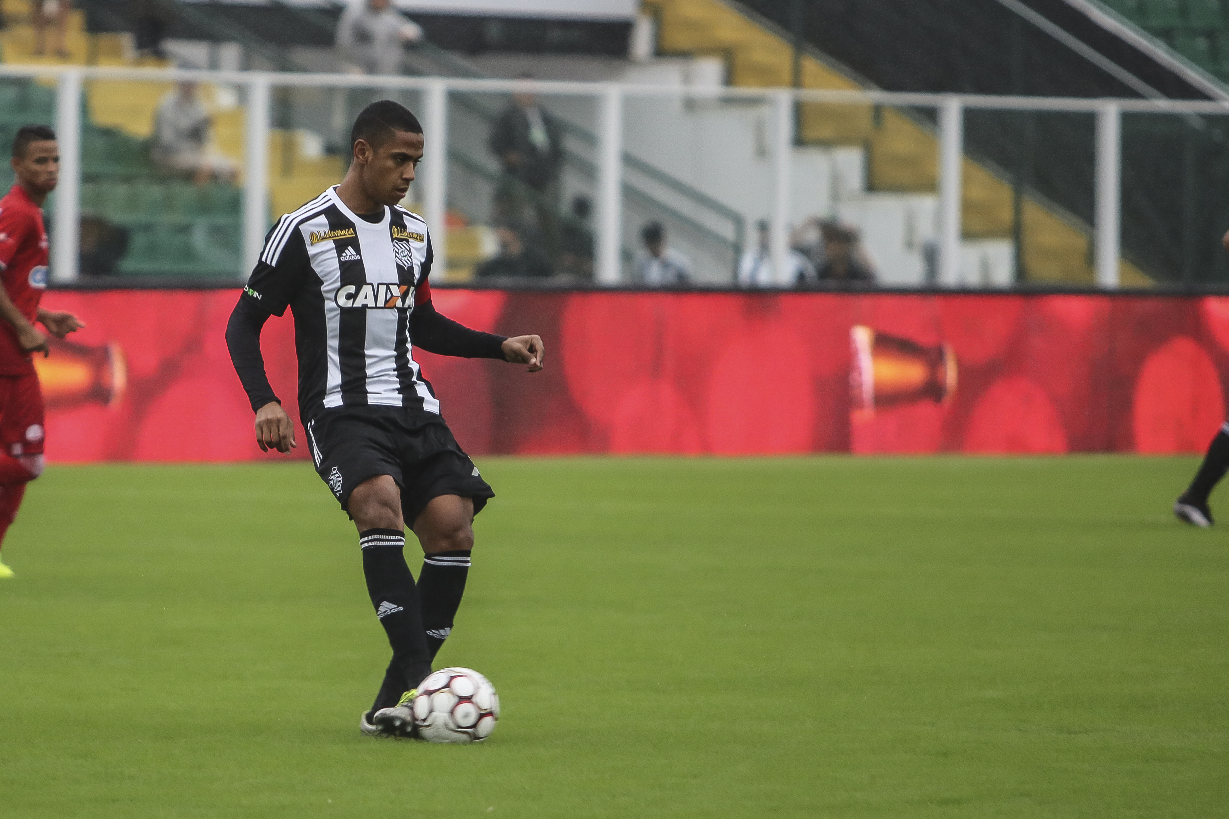 Figueirense deve repetir escalação de goleada sobre Náutico com Bruno Alves como capitão - Daniel Queiroz/ND