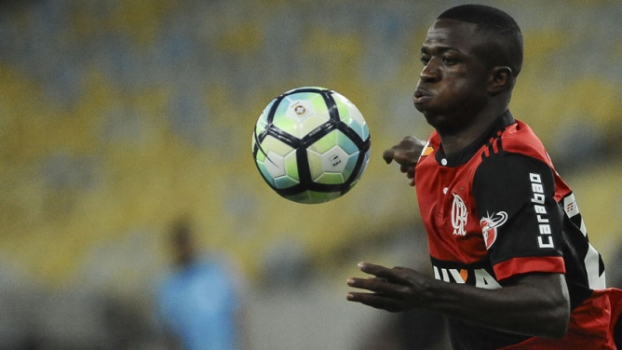 Vinicius Junior defendeu o Flamengo na Copinha – Foto: Armando Paiva/AGIF