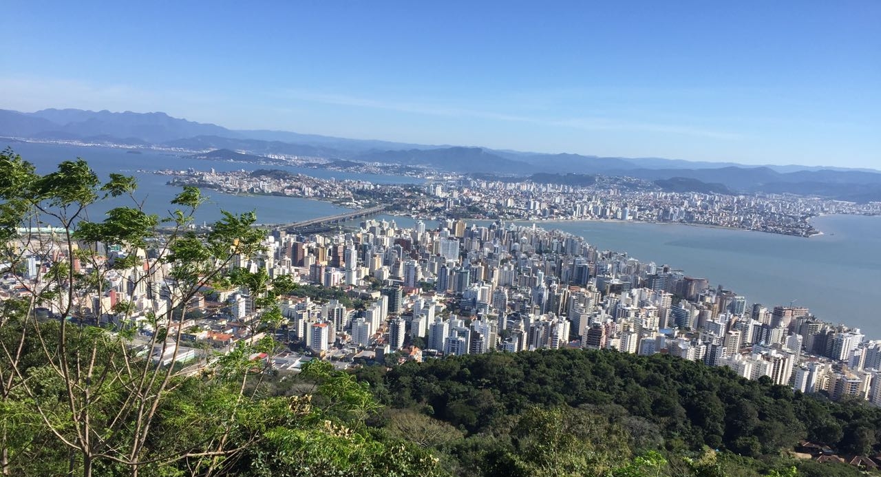 Tempo é de sol na tarde deste sábado em Florianópolis - Gustavo Bruning/ND