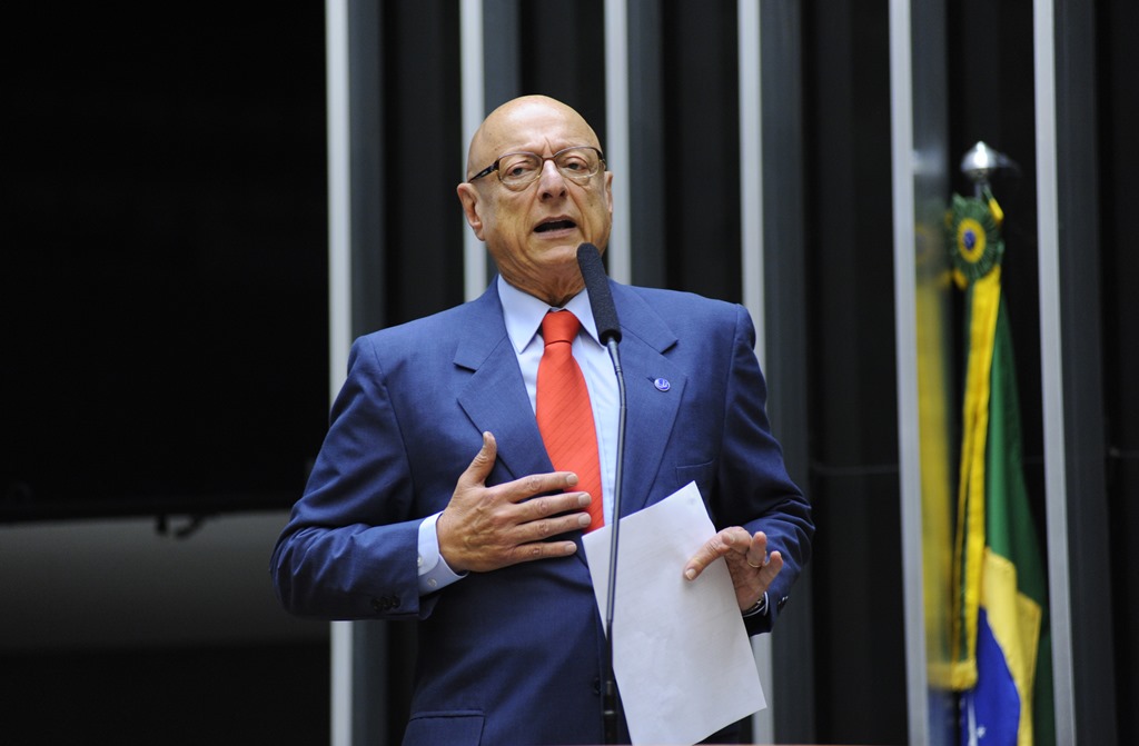 Esperidião Amin projeta aliança com PSD para disputar o governo em 2018