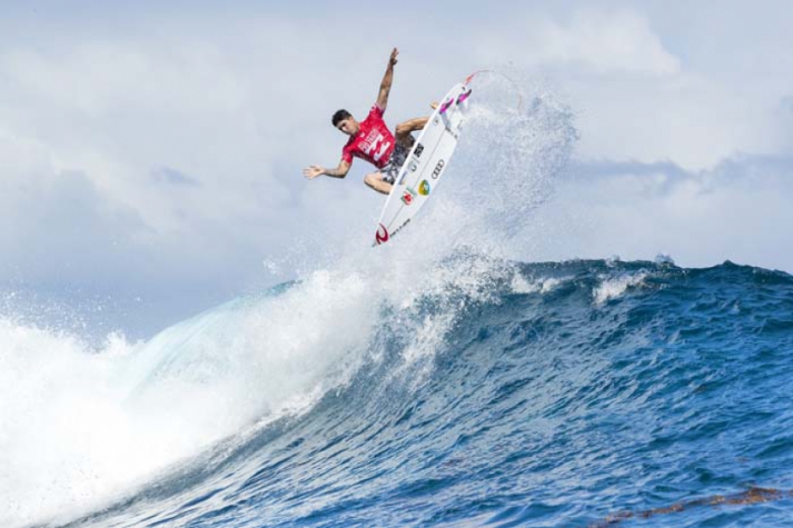 Gabriel Medina vai representar o Brasil no surfe em Teahupoo