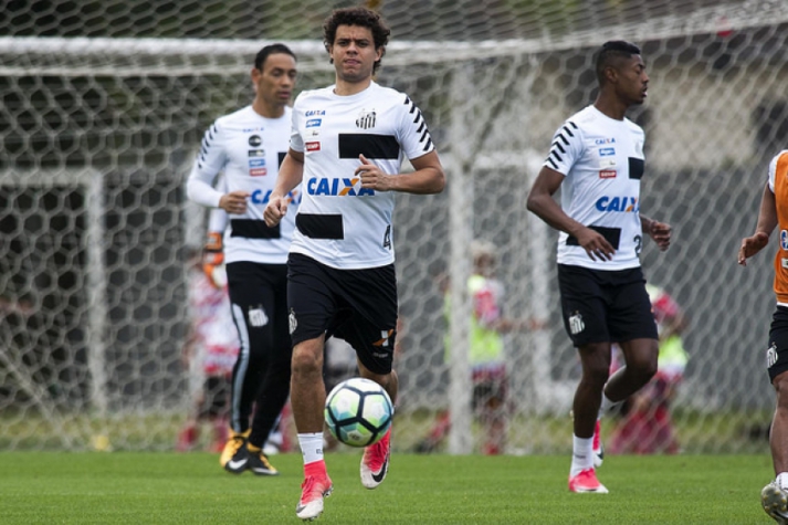 Victor Ferraz pode ser o terceiro desfalque do Santos na Libertadores (Foto: Ivan Storti)