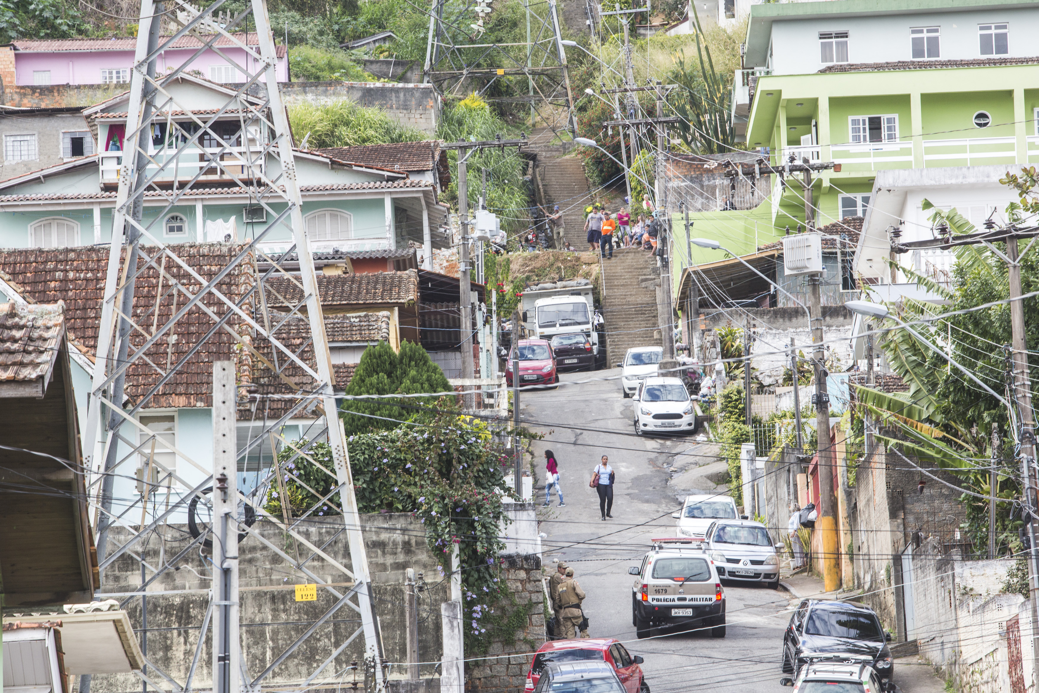 Morte de foragido no Morro do Mocotó e bloqueio na SC-401 serão investigados
