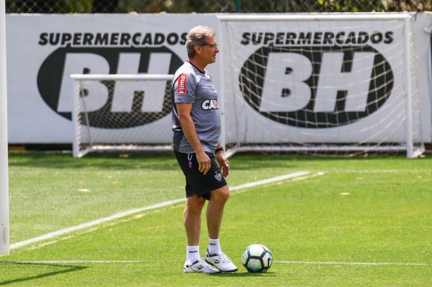 Oswaldo segue preparando Atlético para a sua estreia - Foto: Bruno Cantini / Atlético
