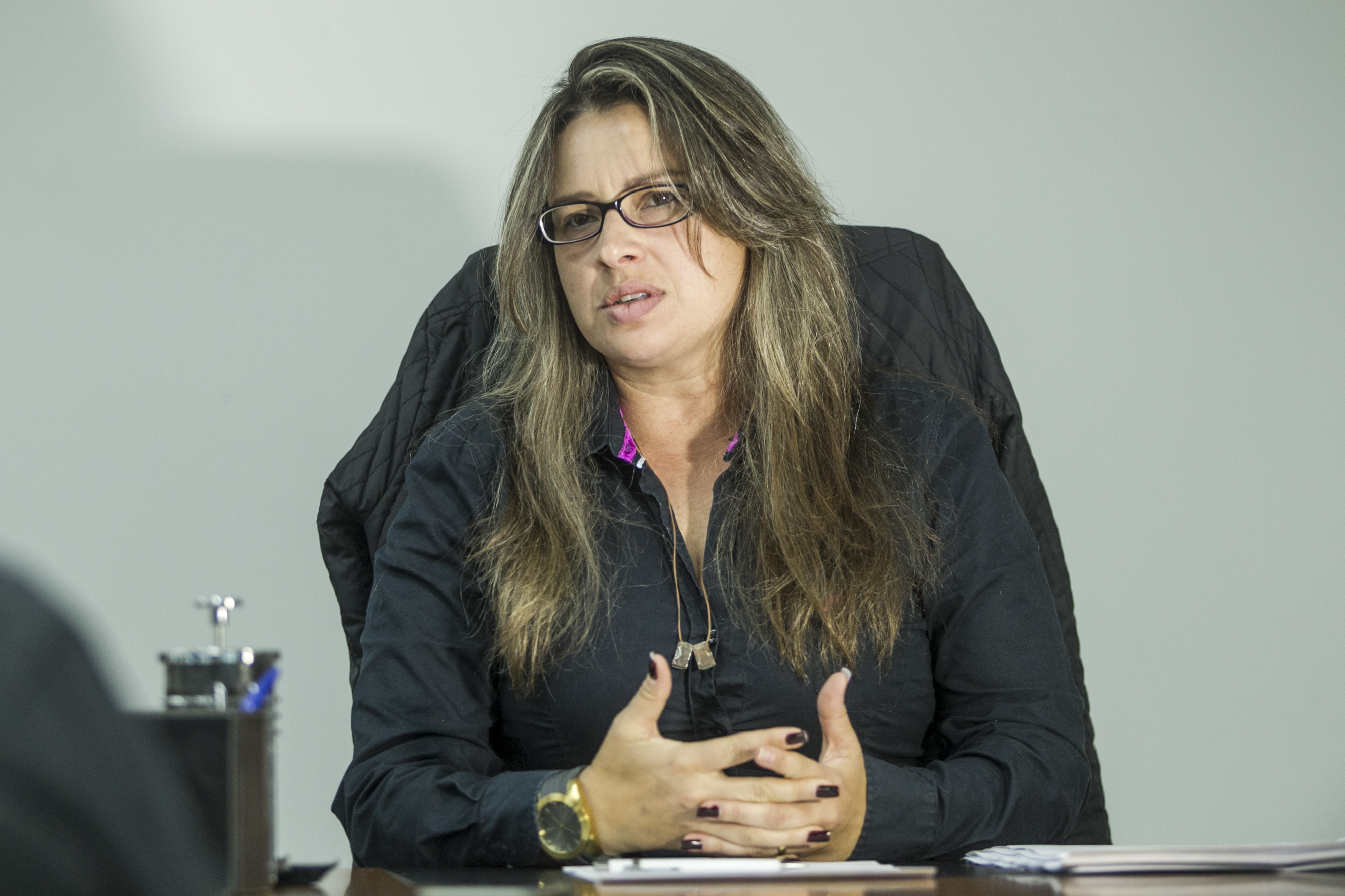 Juíza que prendeu e afastou então presidente da Alesc é homenageada pelos próprios deputados