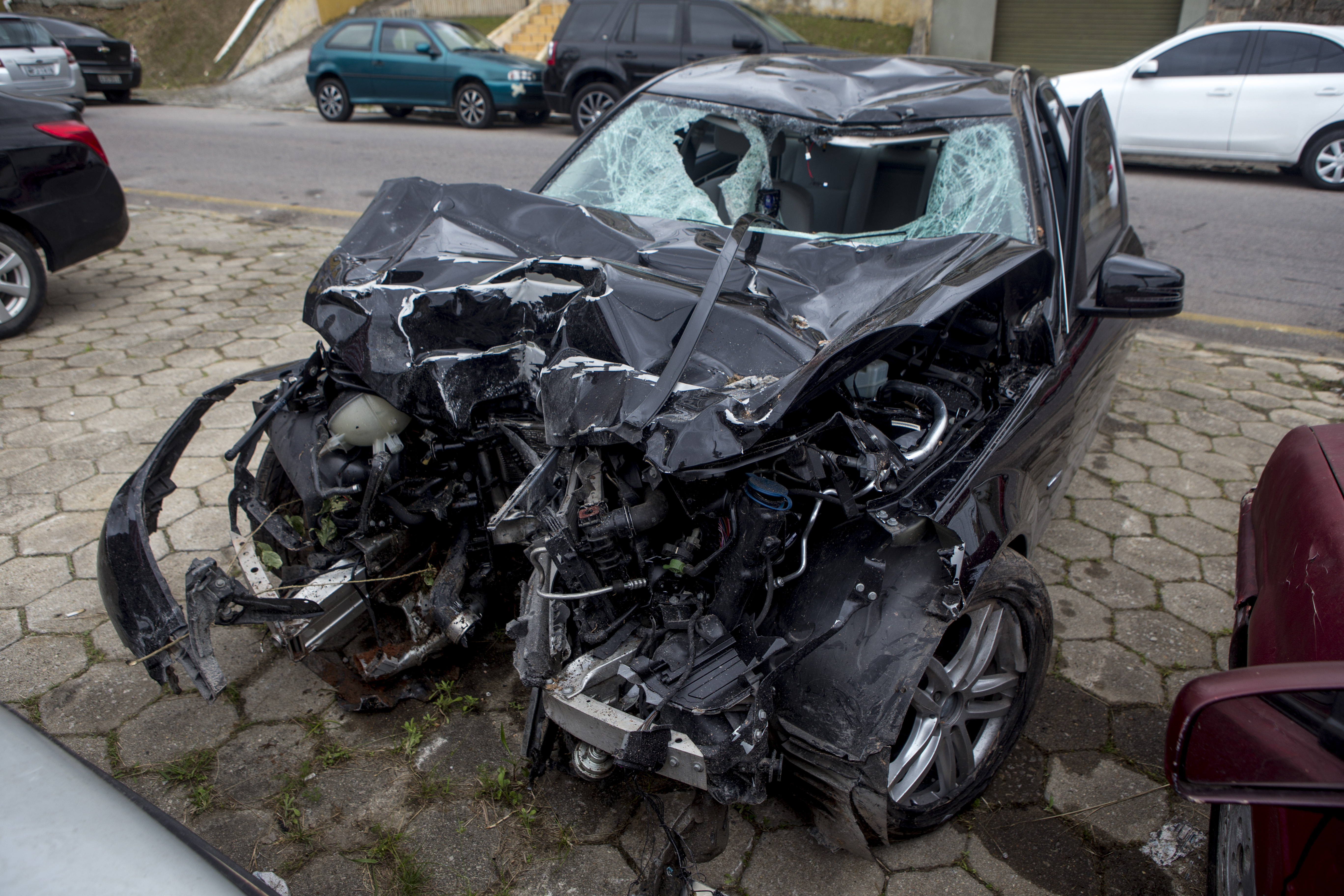 MP denuncia motorista que matou procurador e engenheiro atropelados, em São José