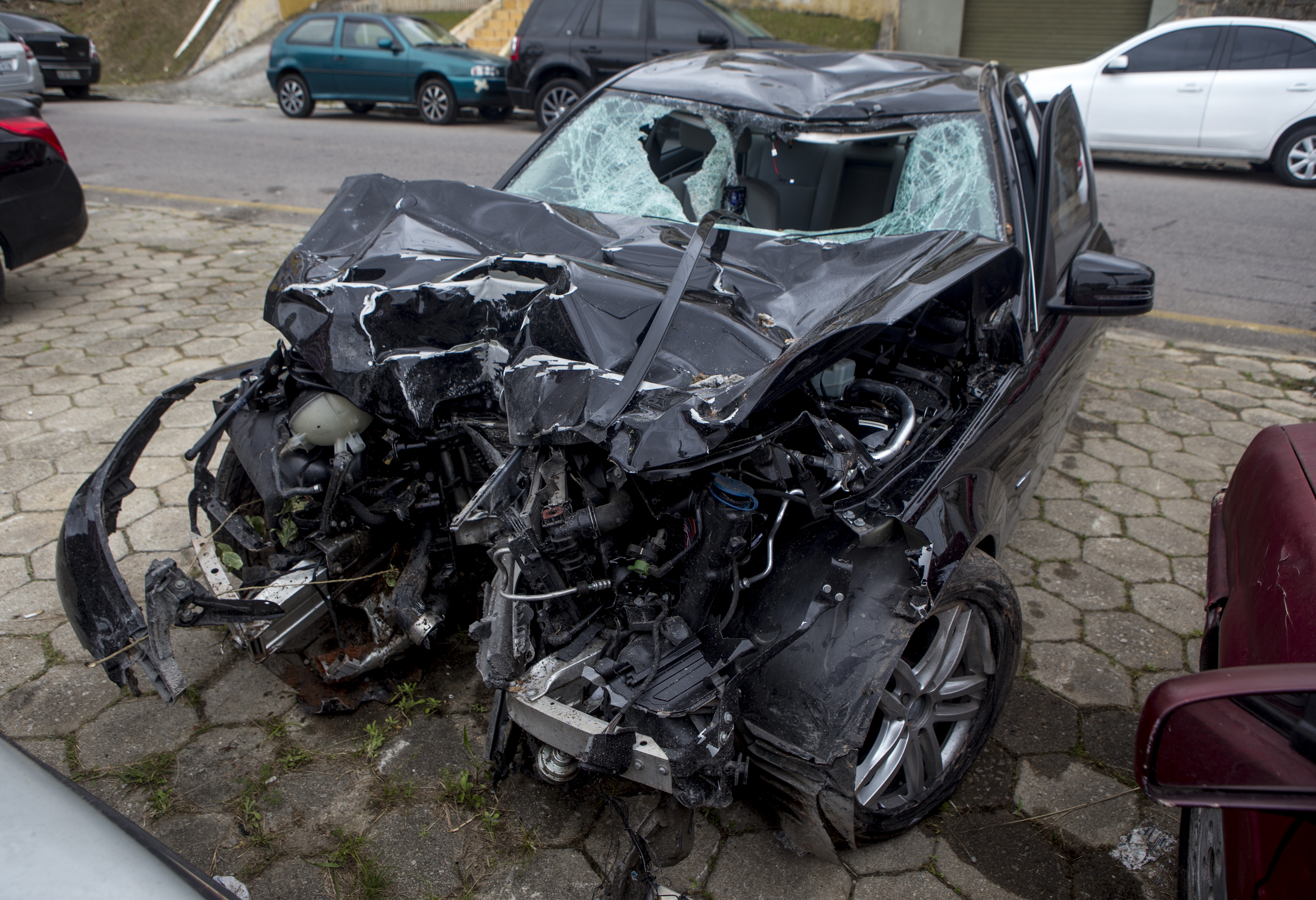 Segundo a pol&iacute;cia, carro estava em velocidade incompat&iacute;vel com a via, a Beira-Mar Norte de S&atilde;o Jos&eacute; - Fl&aacute;vio Tin/ ND