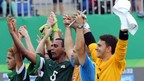 Em busca do penta, Brasil enfrenta Argentina na final do futebol de 5 paralímpico