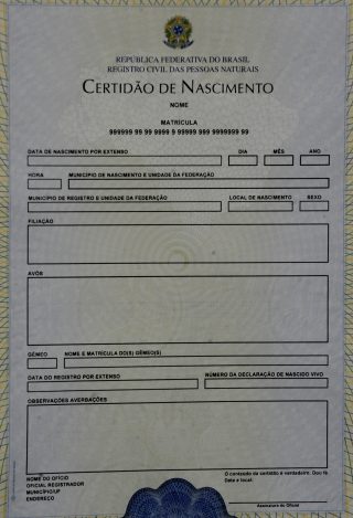 Aqui na província os cartórios chegam a cobrar R$ 200 por uma simples certidão