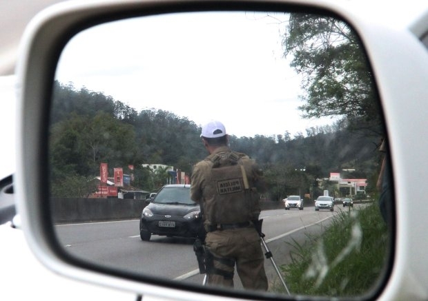 Polícia Militar rodoviária intensificará a fiscalização nas SCs - James Tavares/Secom