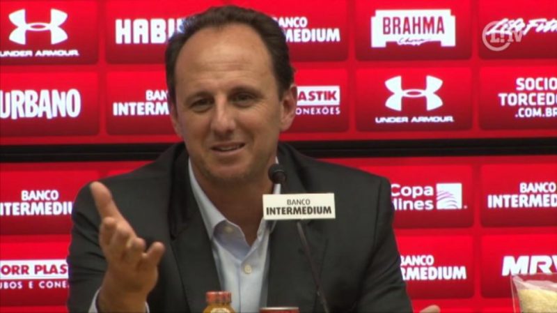 Um dos maiores ídolos da história do São Paulo, Rogério Ceni abriu a temporada sendo anunciado como o novo treinador da equipe. O primeiro trabalho dele na área não decolou – Foto: Reprodução