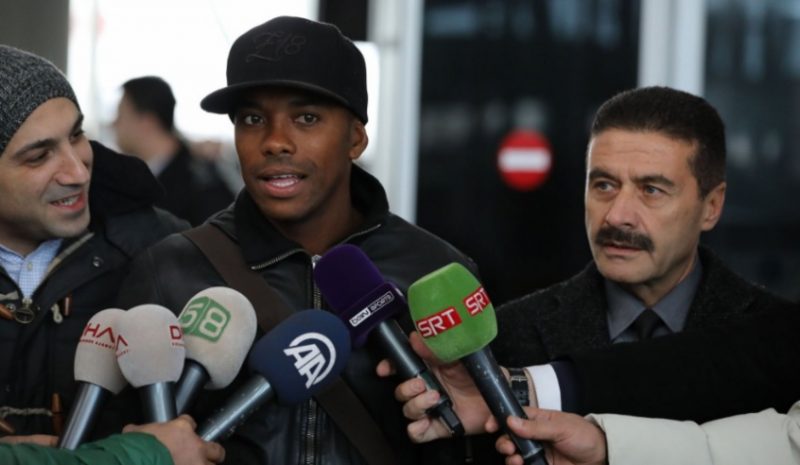 Robinho j&aacute; se aposentou dos gramados – Foto: Divulga&ccedil;&atilde;o/Sivasspor
