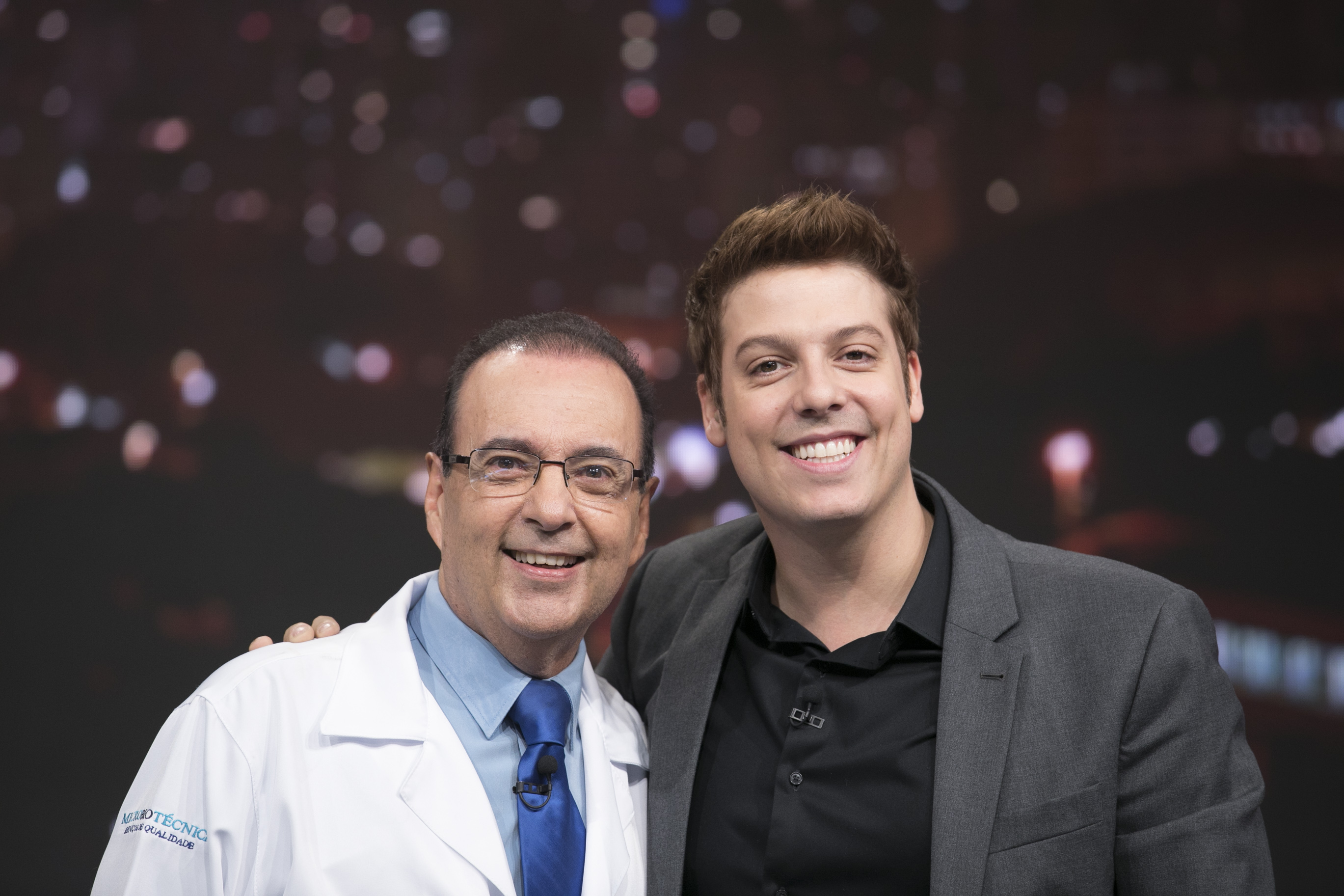 Conhecido como Doutor Bactéria, médico Roberto Martins dá dicas para evitar a contaminação por germes