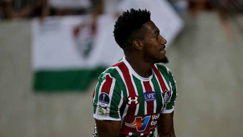 Avaí acerta a contratação de ex-atacante do Fluminense