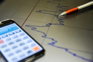 Quatro em cada dez municípios de Santa Catarina fecham 2024 com déficit fiscal, revela CNM