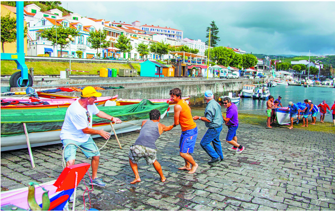 Embarcações de Açores e de Florianópolis são parecidas - Joel Pacheco/Divulgação/ND