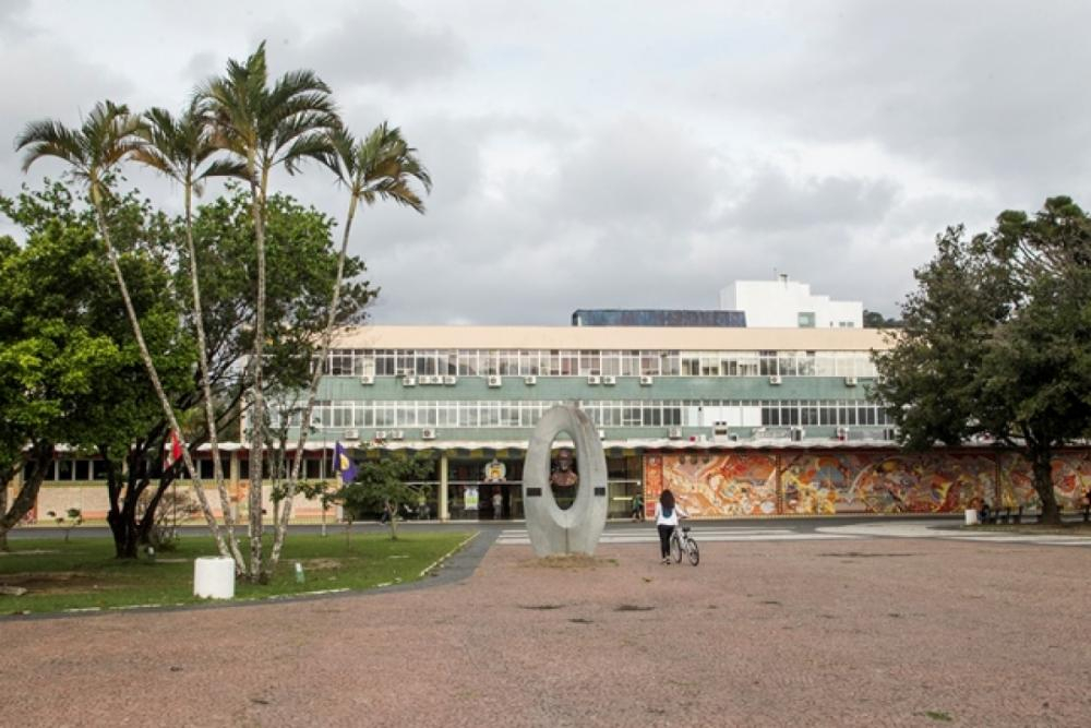 Edson De Pieri, Irineu de Souza e Ubaldo Balthazar são os candidatos à reitoria da UFSC - Marco Santiago/ND