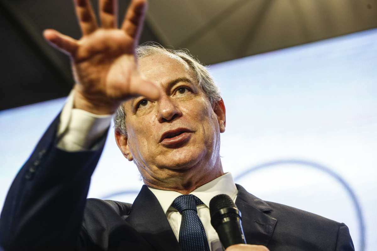Ciro Gomes encontra dificuldades para fechar alianças e pode ficar sem palanque no Sul
