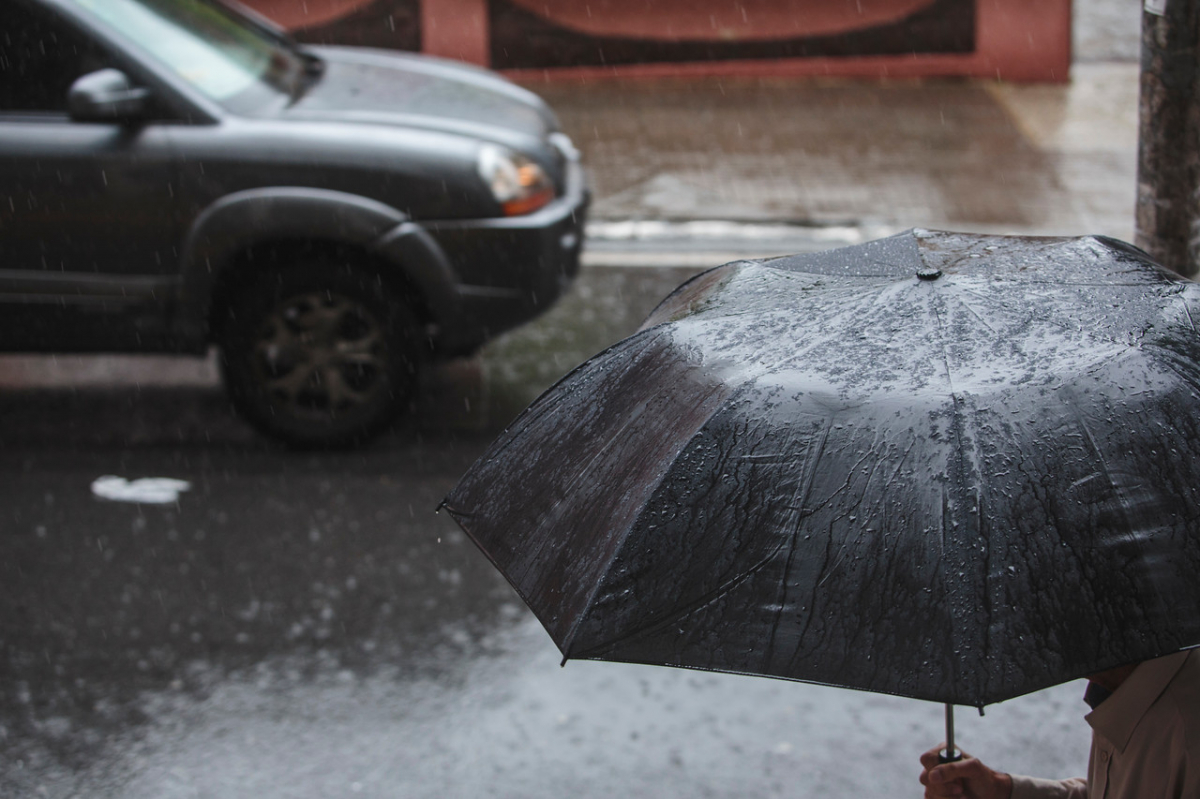 Defesa Civil alerta para temporais com ventos fortes e granizo em Santa Catarina