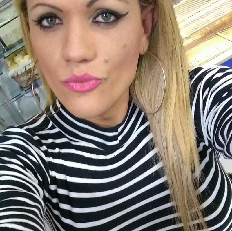 A transexual Kamylla Roberta, 29 anos, morava há poucos meses em Florianópolis – Foto: Facebook/Divulgação