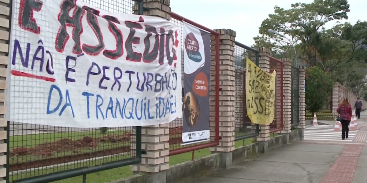 Udesc paga gratificação a docente acusado de assédio sexual