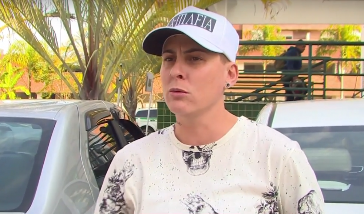 Daiana trabalha h&aacute; 11 meses como motorista do aplicativo e disse que j&aacute; havia recebido amea&ccedil;as de outros taxistas - RICTV Record/Reprodu&ccedil;&atilde;o/ND