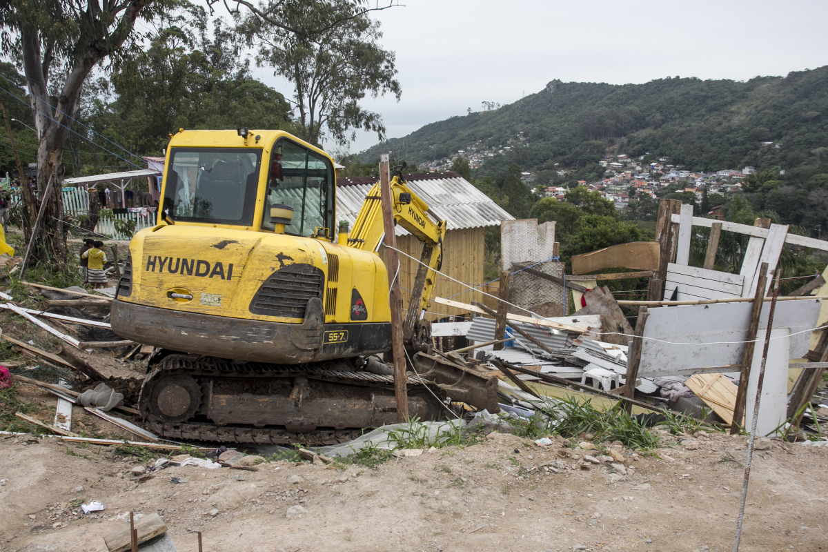 Ações contra ocupações de terras e construção de barracos na Capital passou a ser apoiada por 21 entidades organizadas e ONGs - Marco Santiago/ND