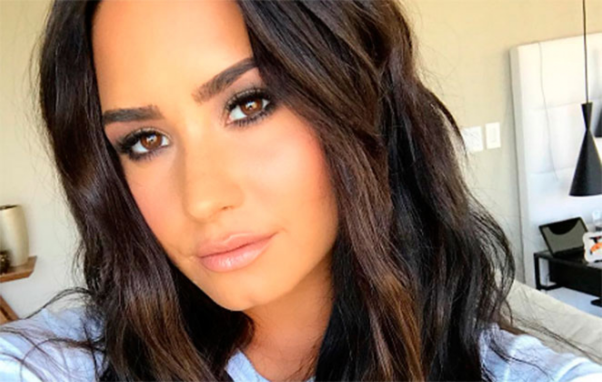 Demi Lovato teve três derrames e um infarto após overdose