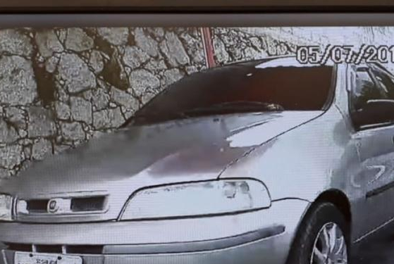 Fiat dos ladrões usado em furto em veículos - Divulgação/ND