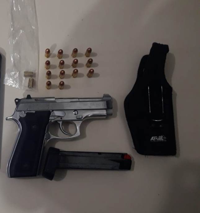 Homem é baleado na perna durante briga em bar, em Balneário Camboriú